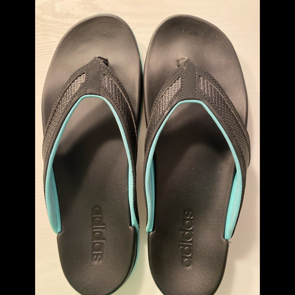 Adidas sport flip flop size 8